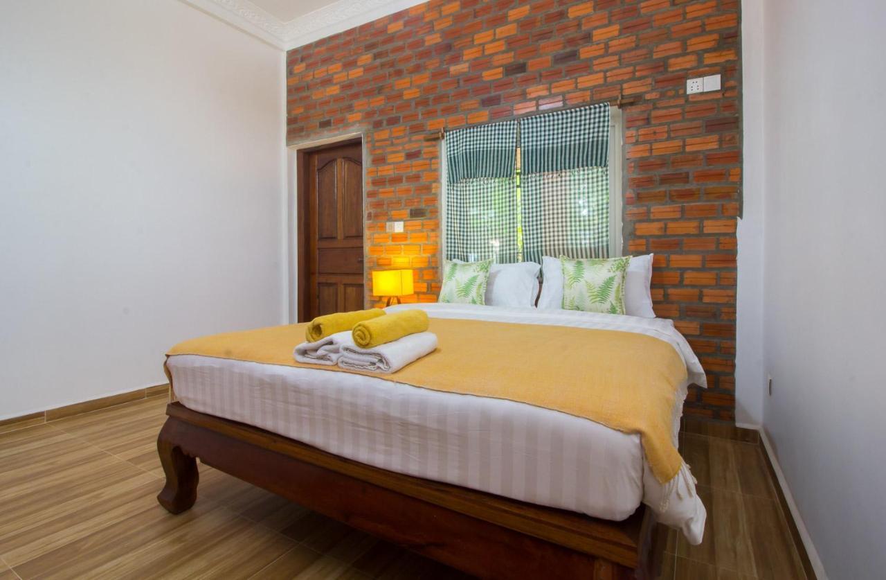 Angkor Dino Home Siem Reap Exterior photo